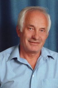 Dr. B�� Istv�n